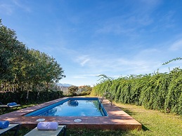 Villa in Prines With White Mountains View