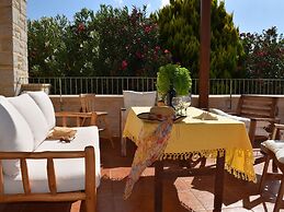 Villa in Prines With White Mountains View