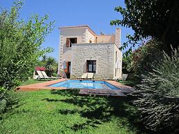 Villa in Prines With White Mountains View