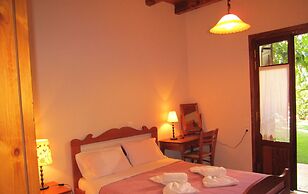Villa in Prines With White Mountains View