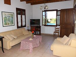 Villa in Prines With White Mountains View