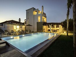 Villa on Island With Private Pool, Garde, Terrace, Parking