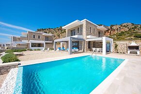 Villa in Rhodes With Infinity Pool & Sea Views