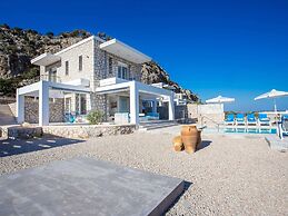 Villa in Rhodes With Infinity Pool & BBQ