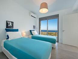Villa in Rhodes With Infinity Pool