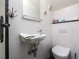 Lovely Stone House With Private Swimming Pool