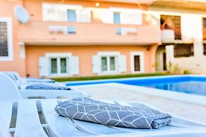 Apartment in Slivnica With Private Pool