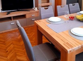 Apartment in Slivnica With Private Pool