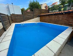 Studio Apartment With Swimming Pool & Sea View