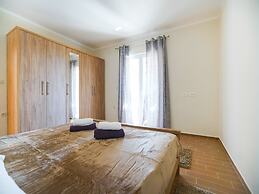 Holiday Home in Prkos With Private Pool