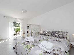 Maslenica Pool Villa With Charm