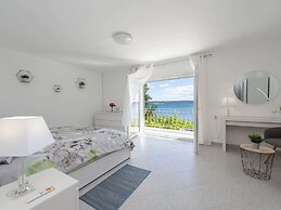 Maslenica Pool Villa With Charm