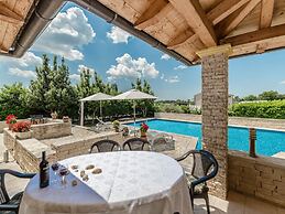 Charming Spacious Villa Ana With Private Pool