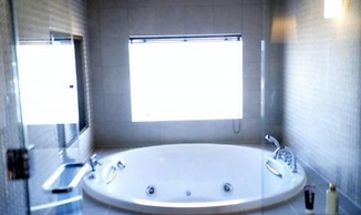 Indigo Geohouse DS1