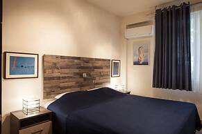 Handcrafted Unique Flat - Acropolis