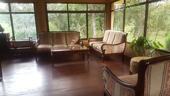 Lushoto Executive Lodge