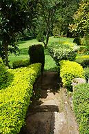 Lushoto Executive Lodge