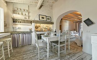 White Home by Mmega