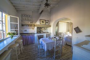 White Home by Mmega