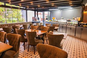 World Heritage Center Hotel