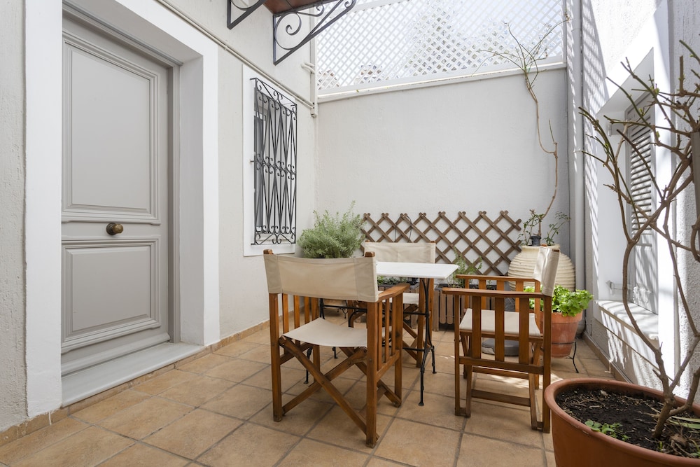 Niriides Guesthouse