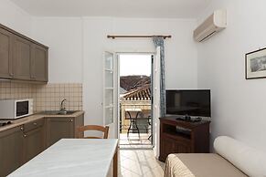 Niriides Guesthouse