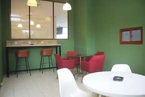 Urban Hotel Serpong