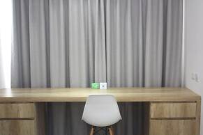 Urban Hotel Serpong