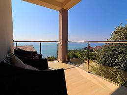 Sea View Villa in Cara