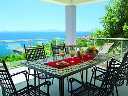 Sea View Villa in Cara