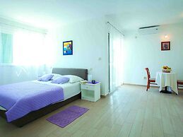 Sea View Villa in Cara