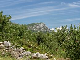 Sea-view Retreat, Kastel