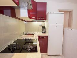 Apartment 5 km From Trogir's Center