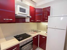 Apartment 5 km From Trogir's Center