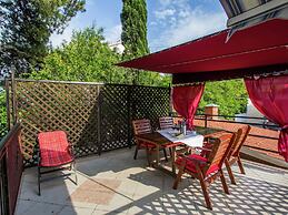 Apartment 5 km From Trogir's Center