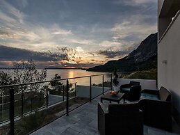 Stunning Villa in Drasnice With Private Pool