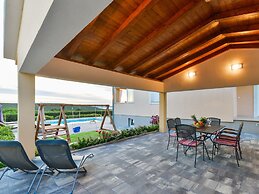 Villa in Debeljak With Private Pool