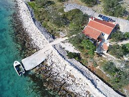Comfortable Cottage in Pašman With Terrace