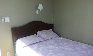 Bexco Hostel B&B