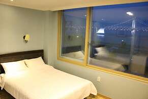 Bexco Hostel B&B