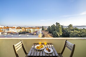 270 Panoramic View Premium Apartment