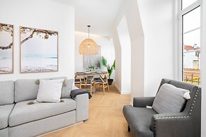 Luxury Duplex Prime Location