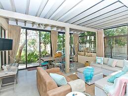 Dolphin Villa