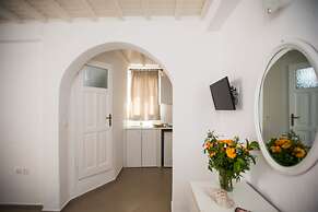 Lirous Studios