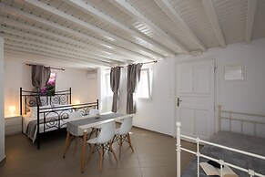 Lirous Studios