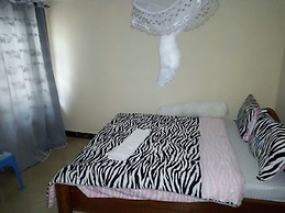 The Palm Lodge