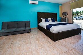 Capital O Cancun International Airport 24/7,