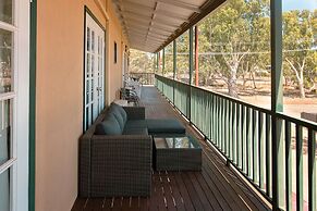 Settlers Hotel York