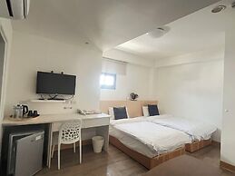 Huru House