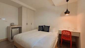 Huru House